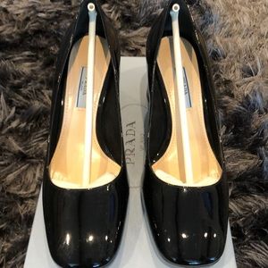 Prada Pumps